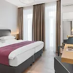 Alpen Hotel München