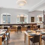 Alpen Hotel München